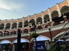 -佛罗伦萨小镇广佛名品奥特莱斯(疏港路店)