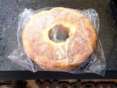 丹麦红豆面包-味多美蛋糕(耿庄店)