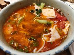 酸汤手擀面-新梅华·茶点餐厅(欧尚店)