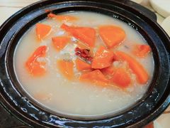-阿瓦山寨·湘菜现炒·剁椒鱼头王(咸阳总店)