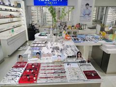 -视野联行眼镜蔡司·依视路官方授权店(顺城店)