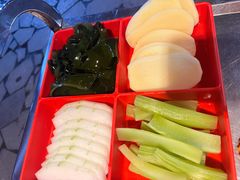 -二荆条·蜀鲜汇城市森林火锅