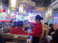 -川流不息·地道川菜·小龙虾(新松江路店)