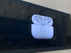 -Apple零售店(华贸购物中心店)