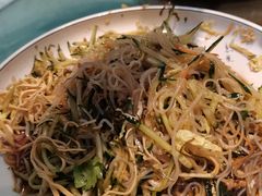 -老码头黑皮肘子锅包肉熏酱水饺(文政街店)