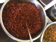 -鸿浩扒猪脚米线