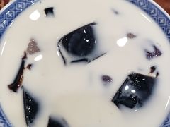 -赵记传承特色牛奶甜品(泉城广场店)