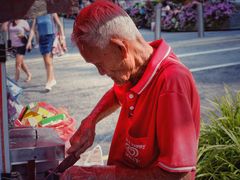 -詹爷爷乌节路街头冰淇淋