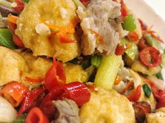 油豆腐炒剔骨肉-红色湘菜馆(春风店)