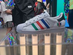 -adidas(正佳广场店)