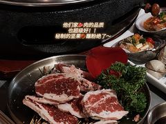 -围炉肉舍•炭烤活鳗•丹东海鲜烤肉(步行街店)
