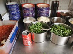 -咏勝锑锅麻辣烫(净居寺路总店)