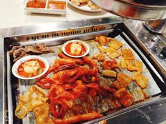 -爱客得牛排海鲜烤肉·火锅自助(春熙路黑金好店)