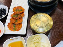 -釜山豚骨汤饭(芝罘万达广场店)