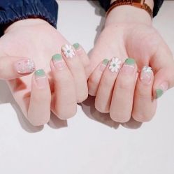 手部美甲-朵拉定制美妆美甲