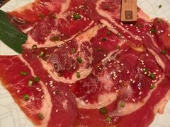 -山川小町·极番烧肉(新地假日广场店)