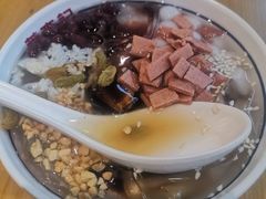 玫瑰汤圆冰粉-蓉李记成都名小吃(武汉菱角湖万达店)