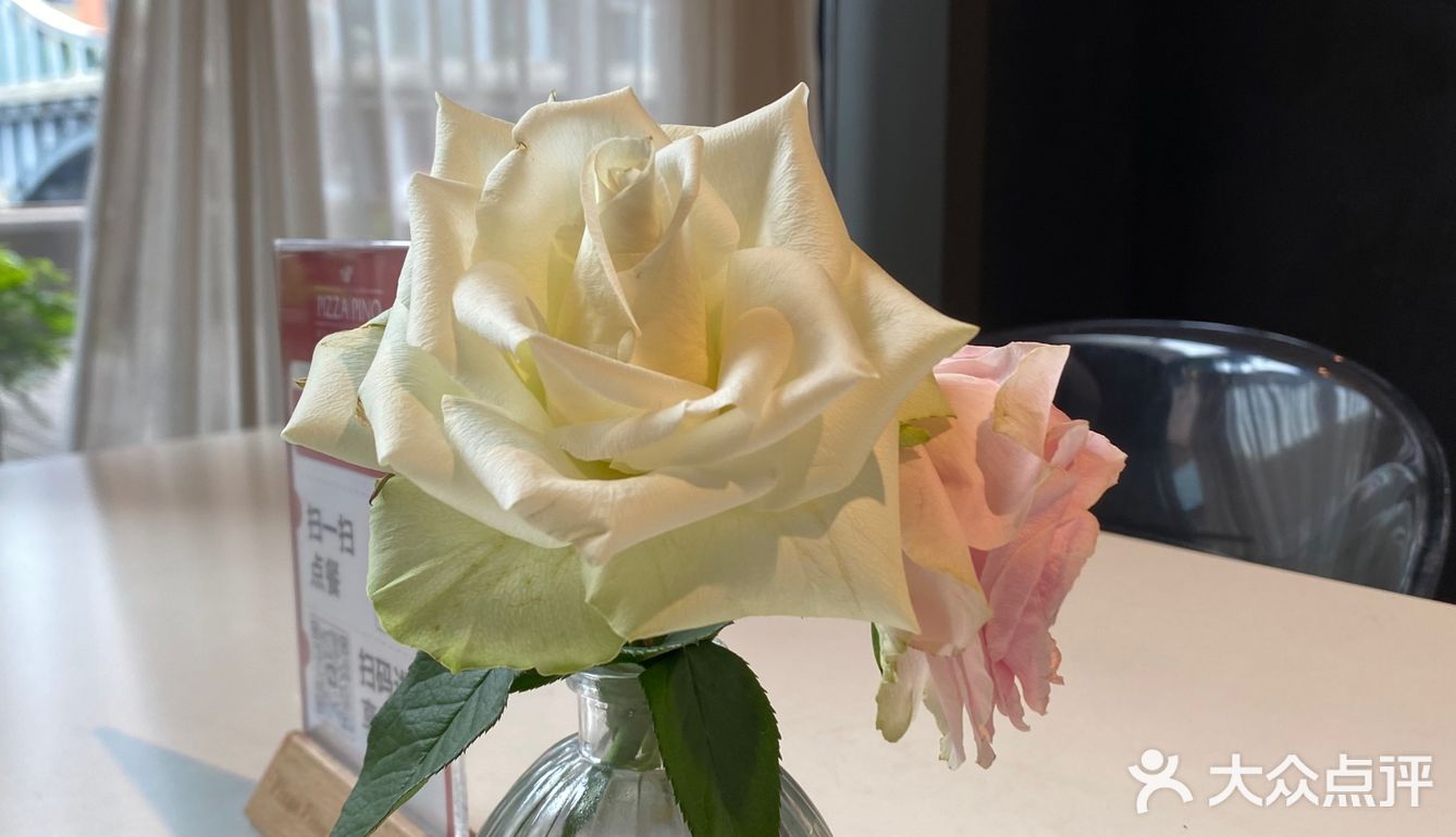 那时候还是抵用券的活动,人均几十上班吃的午餐