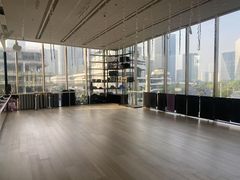 -Z&B Fitness Studio·Gym(前滩L+PLAZA店)