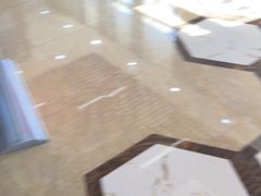 -茂菊口腔连锁(浦东南路店)
