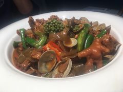 花蛤闷土鸡-悦海·家宴·冰花皮皮虾大锅贴(宝龙店)