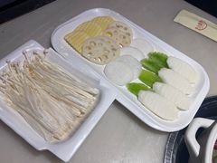 -小骨煲金华砂锅(转塘金街美地店)