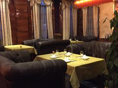 -半岛公馆(淞兴西路店)