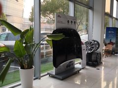 -上海伟杰·捷豹路虎4S店(闵行店)