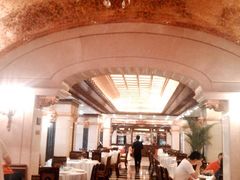 -王朝大酒店徐汇店-地面停车场