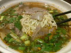 -遵义虾子张六羊肉粉(地王店)