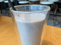 手磨黑芝麻牛奶-龙治汉堡(中华城店)