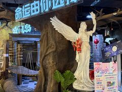 -暴风岛沉浸式体验馆(百联世纪店)