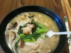 -老妈米线(港龙店)