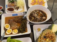 -Pier 21 (Terminal 21 Asok)