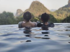 -英德宝晶宫天鹅湖茶语温泉