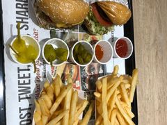 -The Habit Burger Grill 哈比特汉堡(爱琴海店)