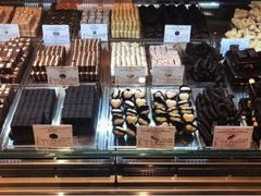 面包甜点陈列柜-VENCHI 闻绮(北京国贸商城店)