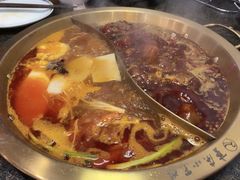 -小天鹅火锅·一线江景洪鼎旗舰店(洪崖洞店)