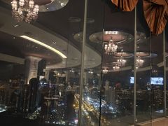 -荣誉国际酒店-云顶旋转餐厅