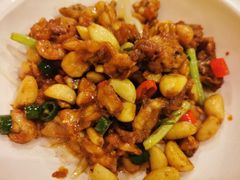 XO酱烧牛蛙-乾园风尚五大道