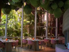 -水桶王国主题餐厅·聚会·生日派对·亲子活动·家庭套餐(亚龙湾希尔顿店)