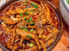 糯叽叽香辣鸡爪-乐乐大排档·30年老字号(浙江路店)