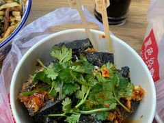 -黑色经典臭豆腐·湖南特产(潇湘文化店)