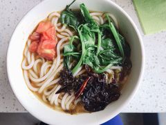 油鸡枞米线-半山腰·云南菜(侨福芳草地店)