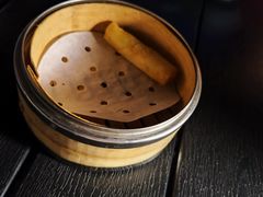 -河畔春天时尚餐厅