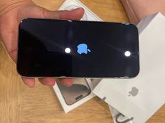 -Apple零售店(华贸购物中心店)