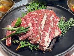 -草家酱蟹炭火烤肉店(珲春南路一店)