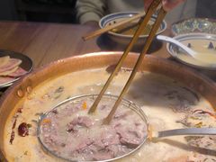 -洱火云南酸菜牛肉火锅(石景山当代商城店)