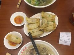 -小姜锅贴(凤凰街店)