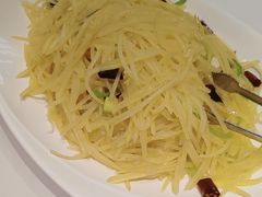 -海派美食·家宴海鲜青岛菜·石锅鲽鱼头(东方城店)